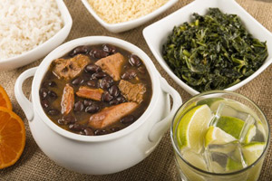 Feijoada - Brasilianischer Bohhneneintopf mit Fleisch