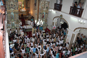 Messe in einer brasilianischen kirche